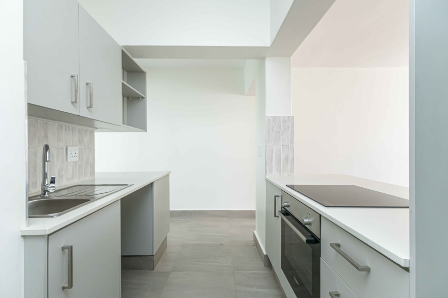 To Let 2 Bedroom Property for Rent in Sea Point Western Cape